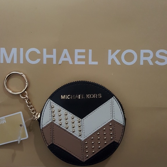 Michael Kors Key Charms Mini Canteen Coin purse. - Picture 3 of 7